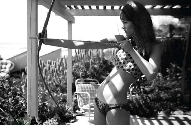 25P Archery girls. nude & non-nude 