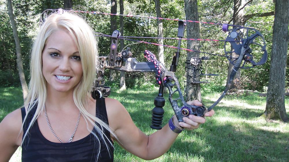 25P Archery girls. nude & non-nude 