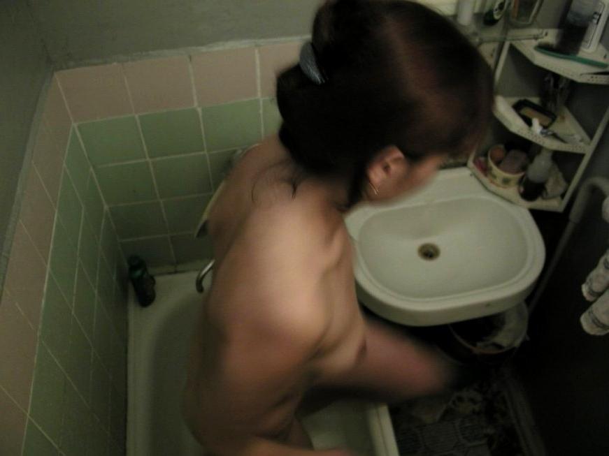 16P Unknowing sexy student filmed in the shower with a hidden camera