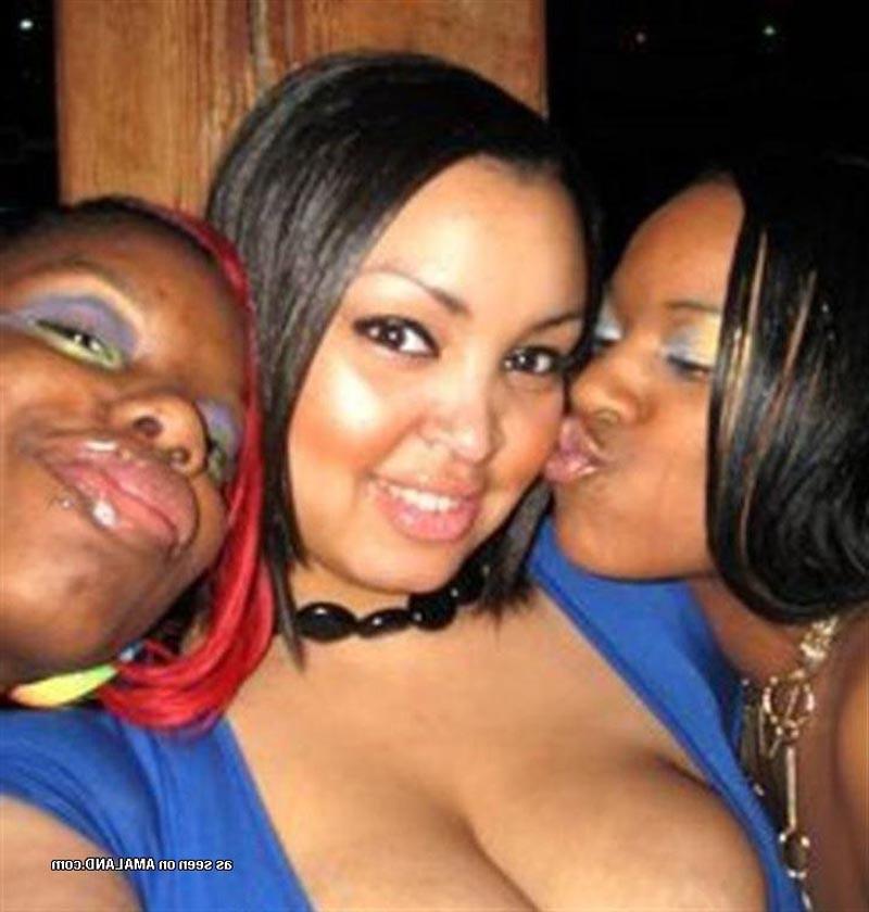 16P Black BBW babes with big tits posing slutty