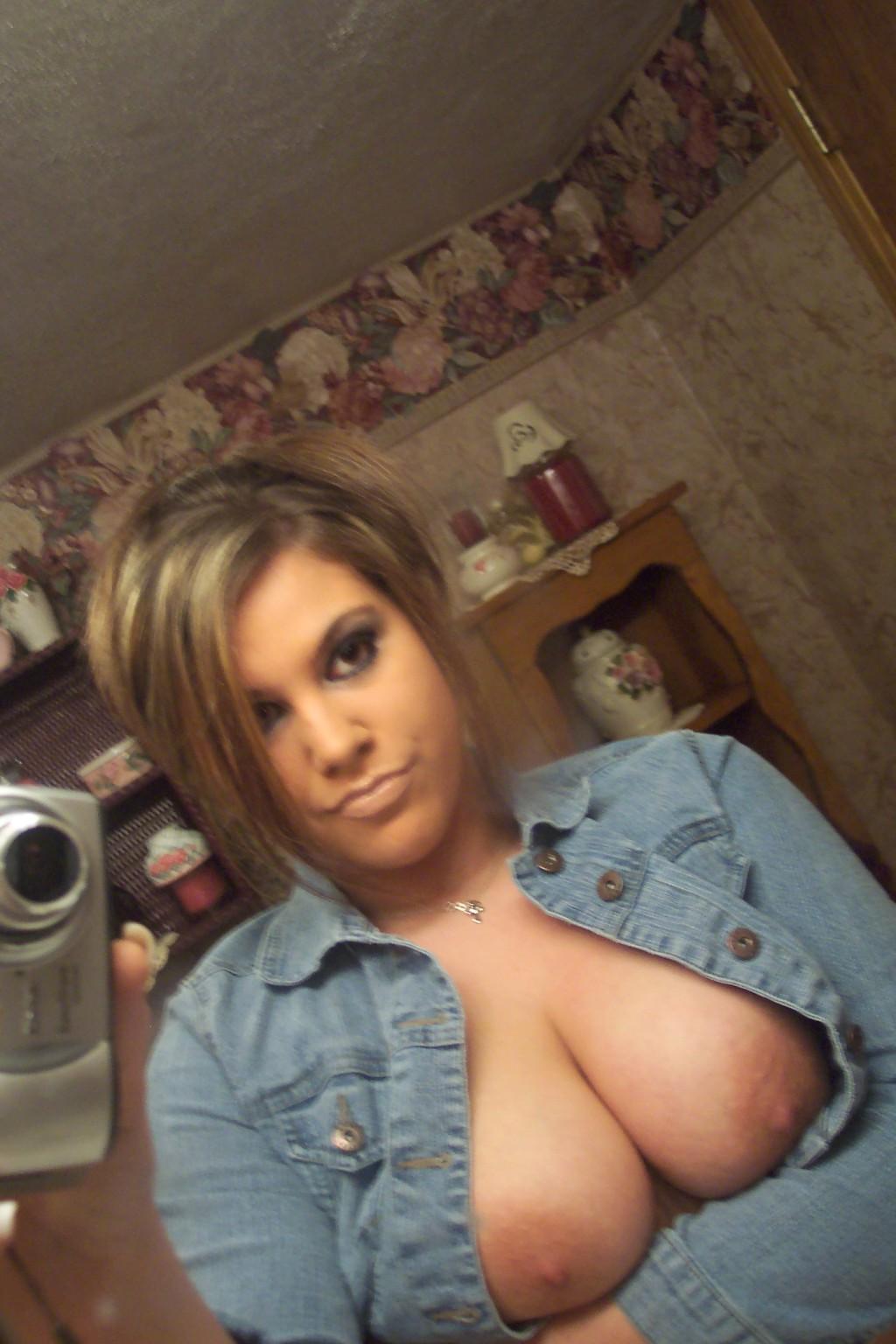 15P Bbw teen gfs posing for pics
