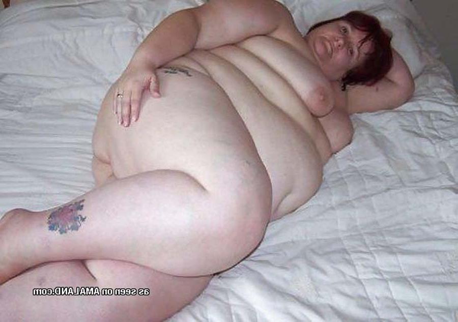 15P Huge BBW sluts show off their pussies and tits