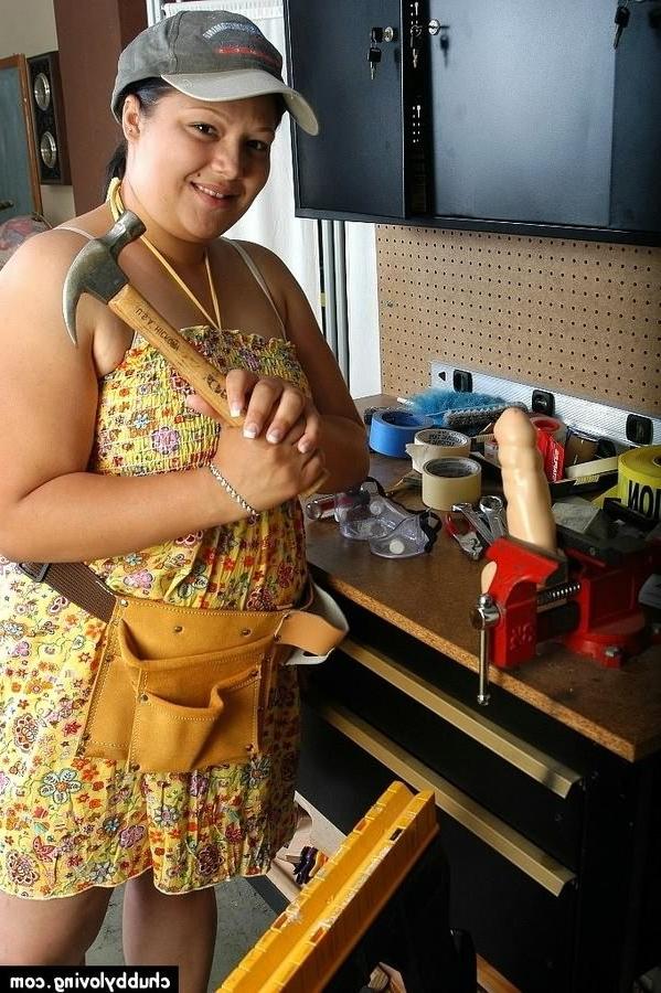 16P Busty BBW Nancy getting nasty in workshop and playing red dildo