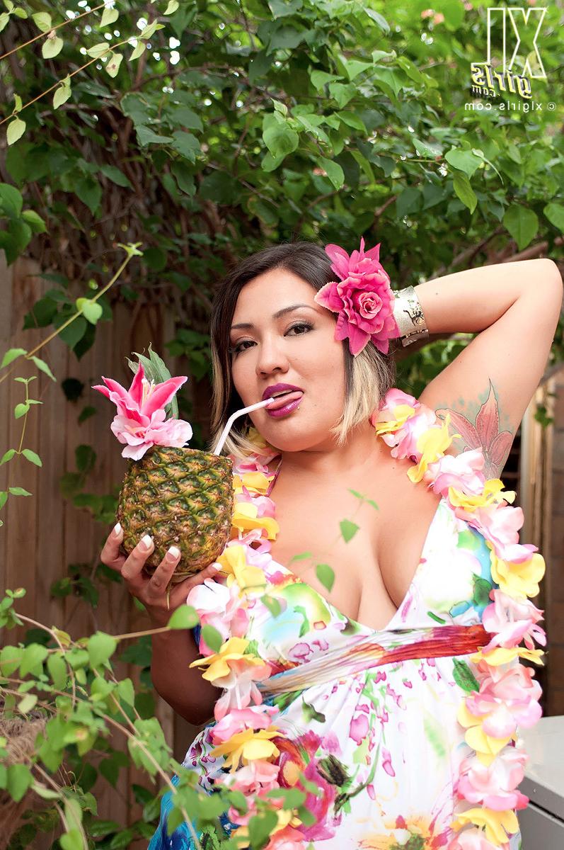 16P Tropic Of Tits