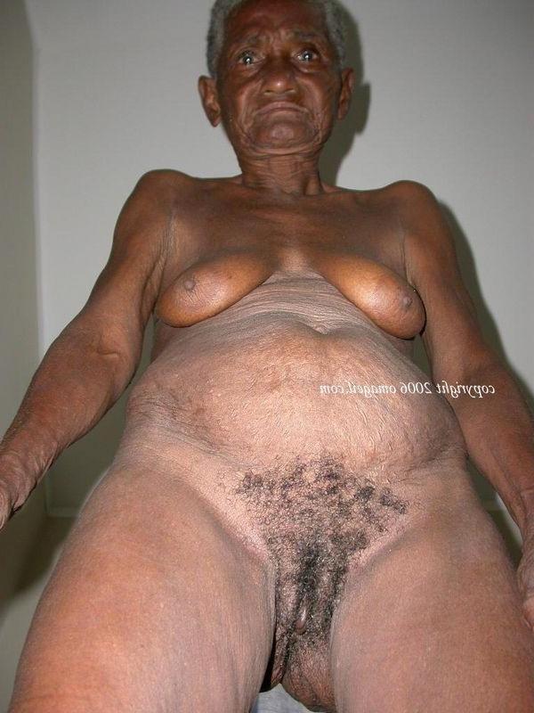 14P wrinkled old granny picture content
