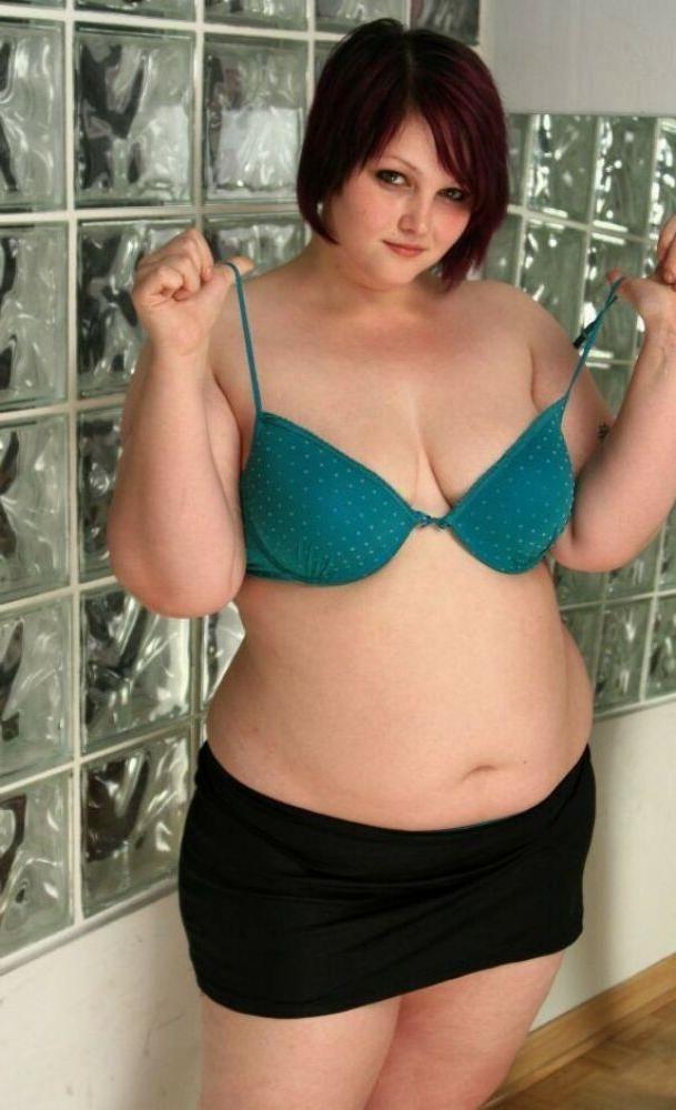18P Bbw gfs posing for pictures and fucking 3