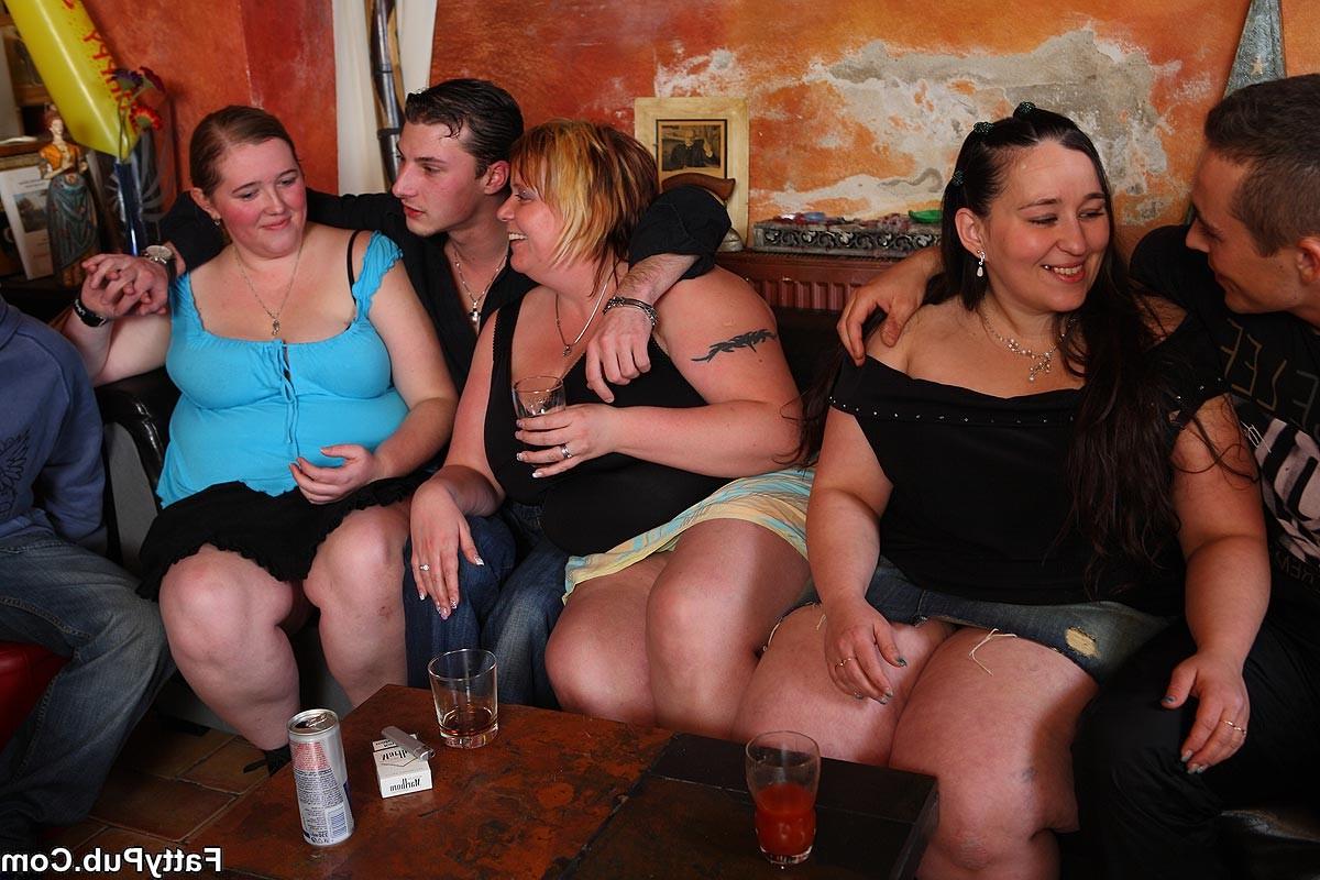 12P The three sluts get naked in the BBW orgy and then this one gives head and takes