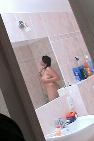 12P He joins her in the shower and she smiles as the two of them have great BBW sex