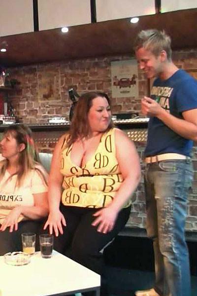12P Hot BBW lets him fuck her and then he cums in her mouth so she can eat up his ji