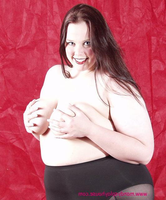 15P Huge BBW in tight revealing lingerie