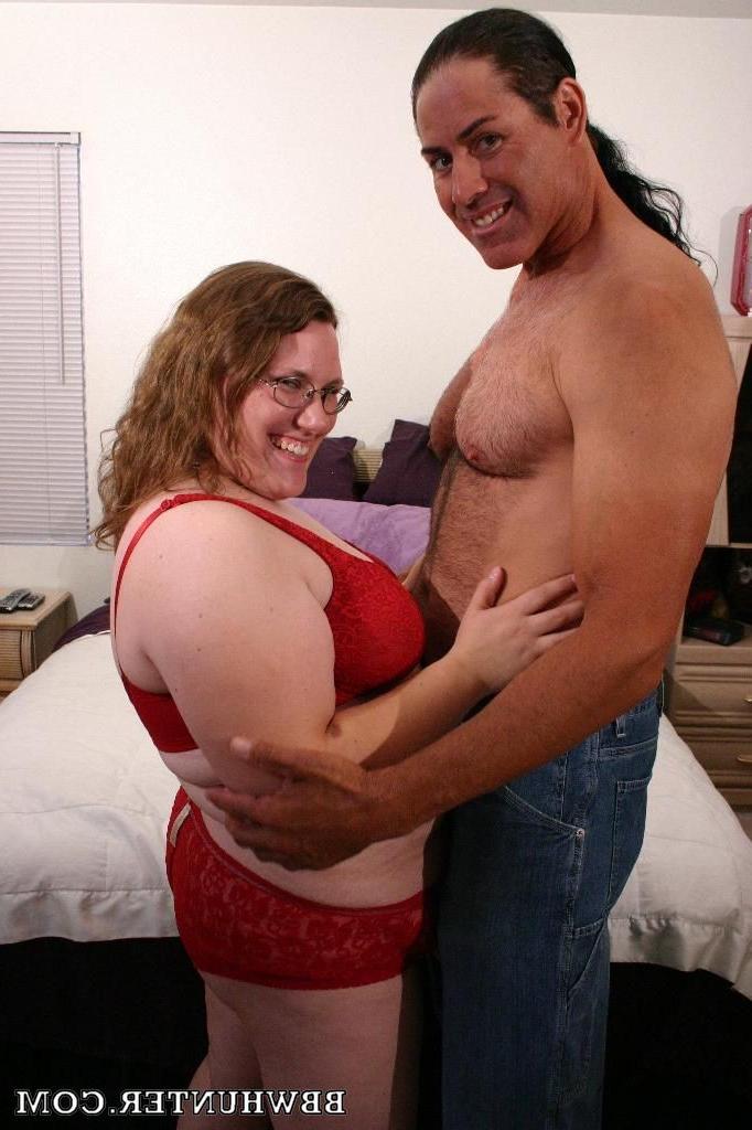 20P Horny busty bbw loves to suck and rides a hard cock in bed