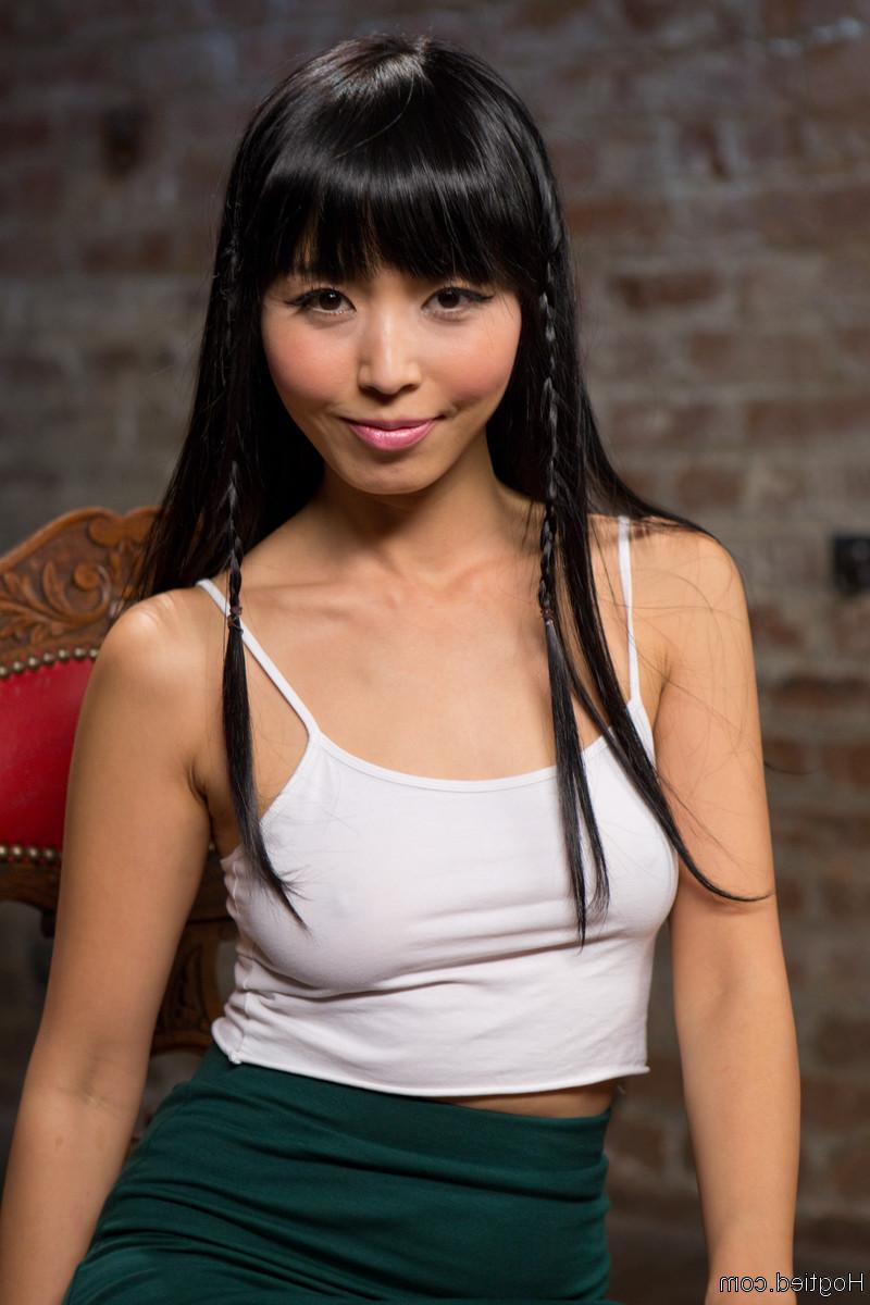 20P Take bondage legend, Marica Hase, and put her with a bondage newbie, Anna DeVill