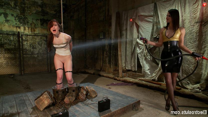 14P annabelle lee is an electroslut