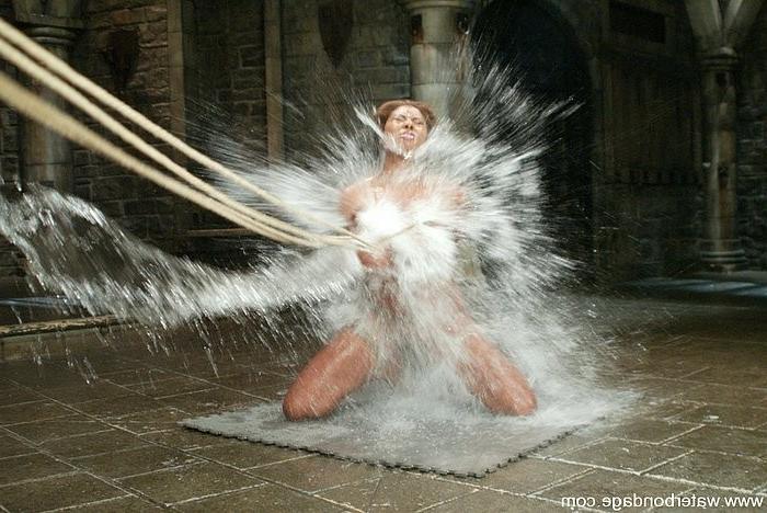 15P Candace Von big tits black girl in waterbondage