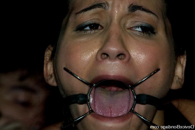 15P Jade Indica and Sabrina Fox in brutal 2 girl SM live show