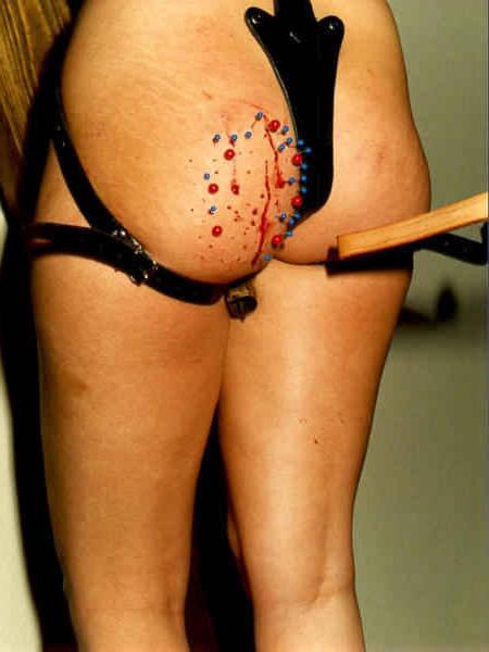 20P Vintage spanking and bruising beating of retro fetish model Ra