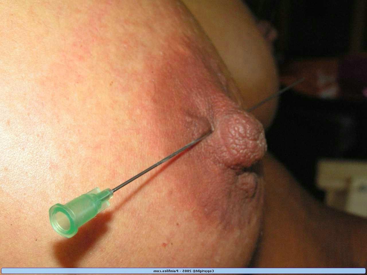 14P Amateur ebony slaves needles in nipples and electro shock tortur