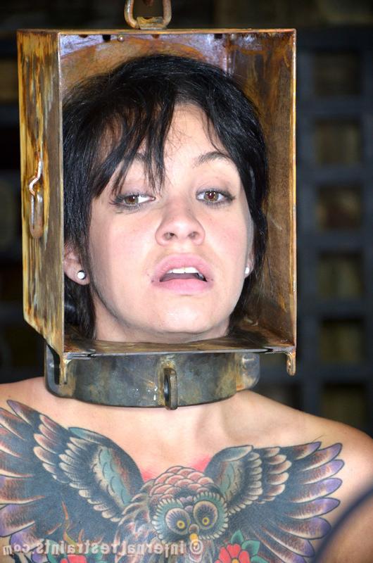 16P Juliette Black wird geboxt. Sie ist jung, dumm und will abspritzen