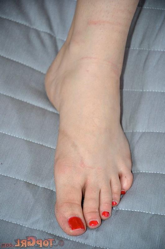 16P Addie Juniper is rope tied up nude her clit made sensitive