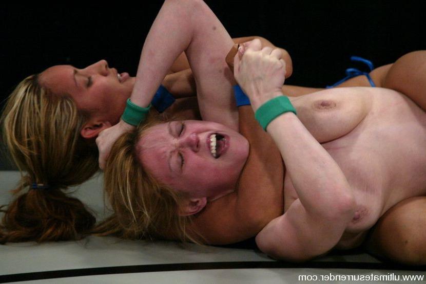 15P Brutal naked catfight to see who get to fuck and dominate the loser with strapon