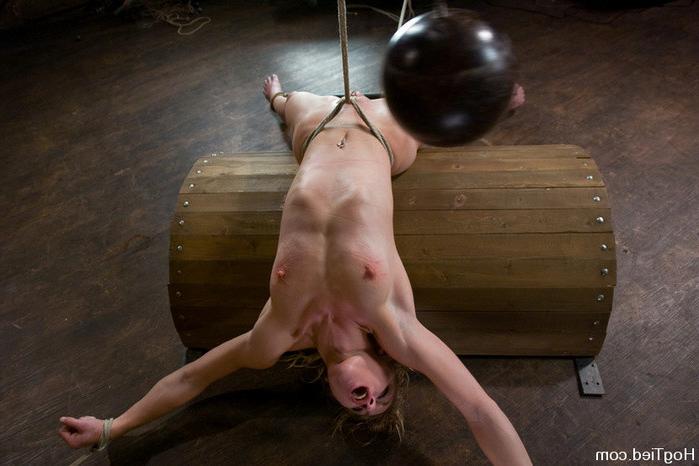 15P Rope Tied Slut