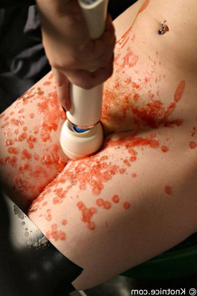 15P Femdom drenches redhead in wax then vibes her clit