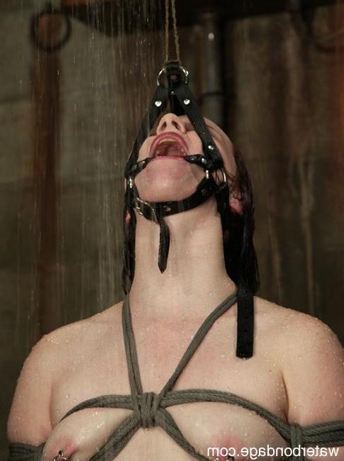 15P buckets on her nips and clit