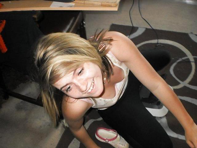 25P Beautiful girls No Porn