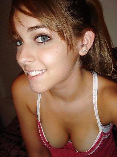 25P Beautiful girls No Porn