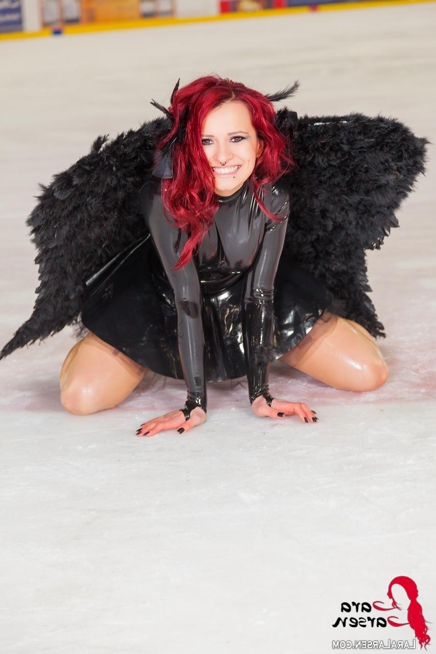 12P Redhead in latex