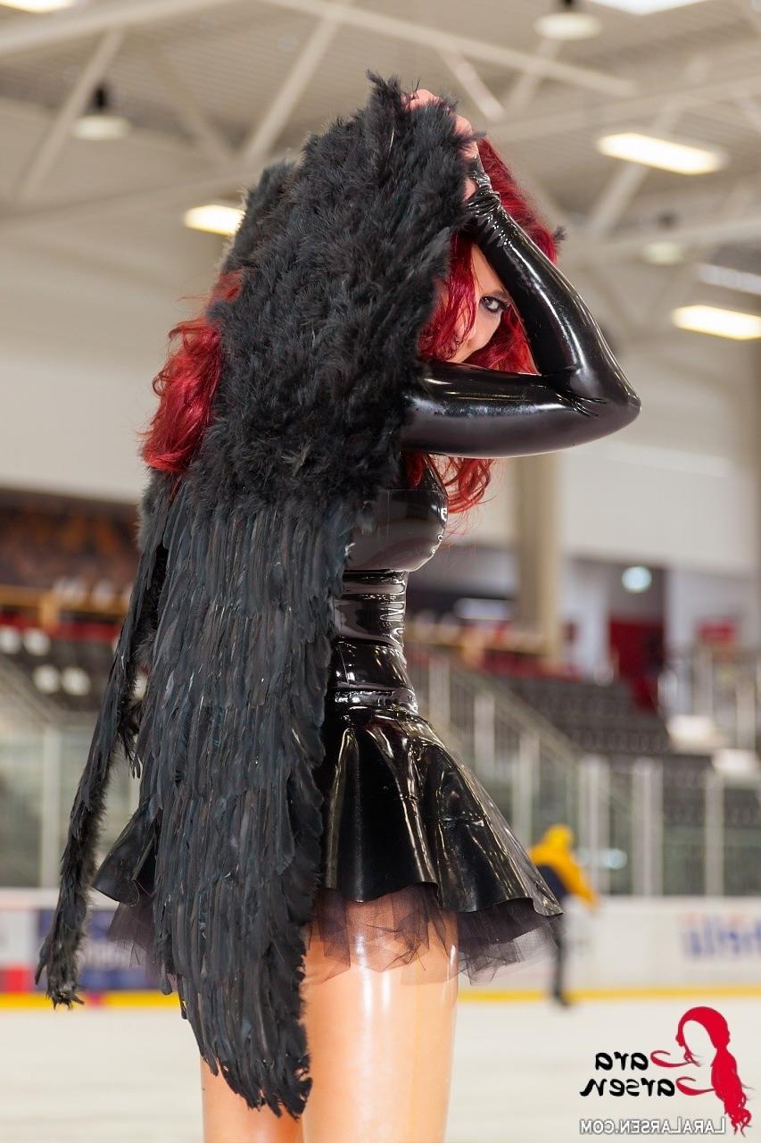 12P Redhead in latex