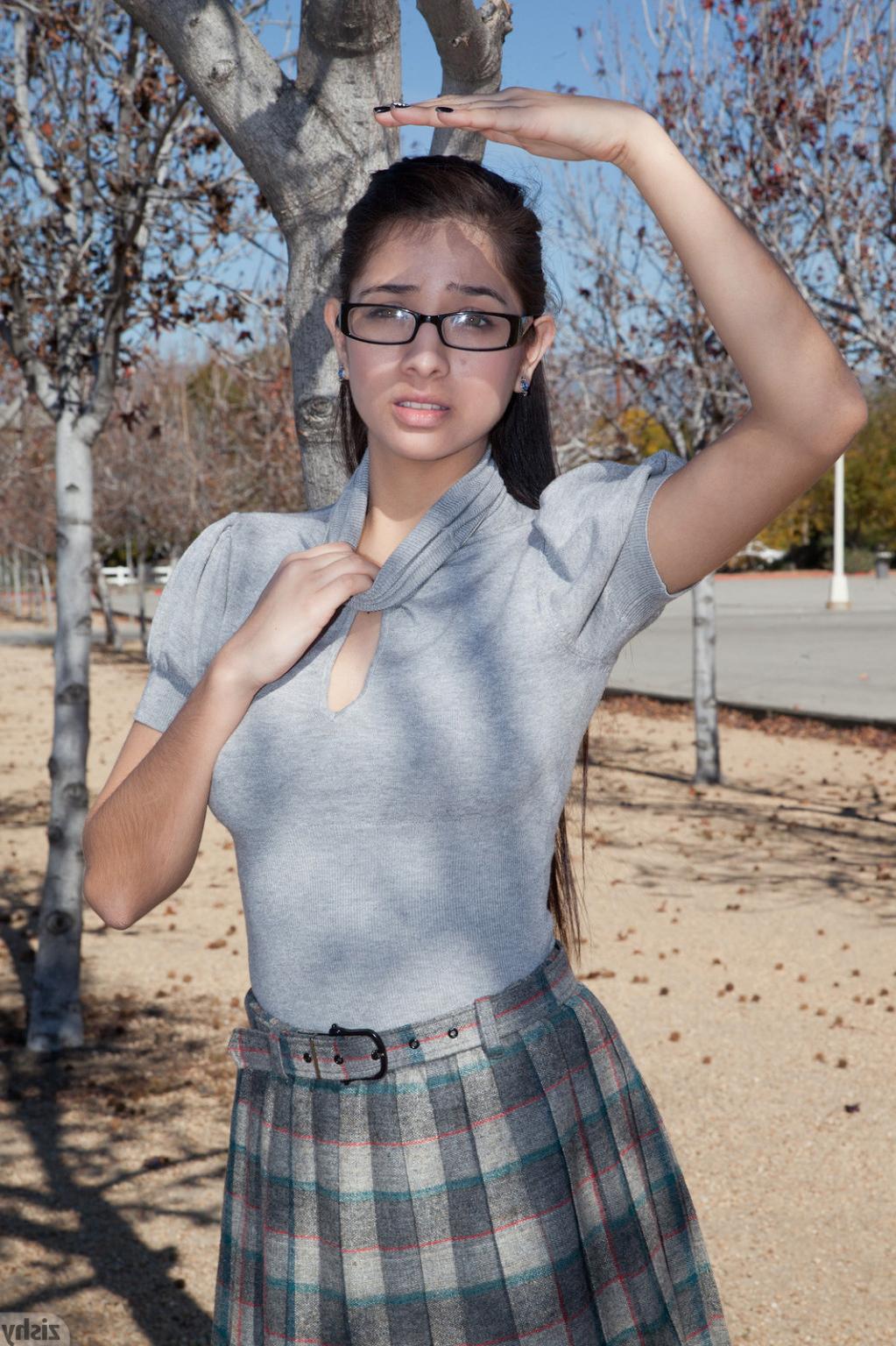 10P Teasing schoolgirl