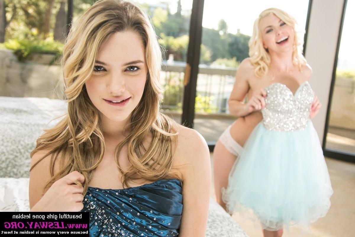 12P Two beautiful models going lesbian