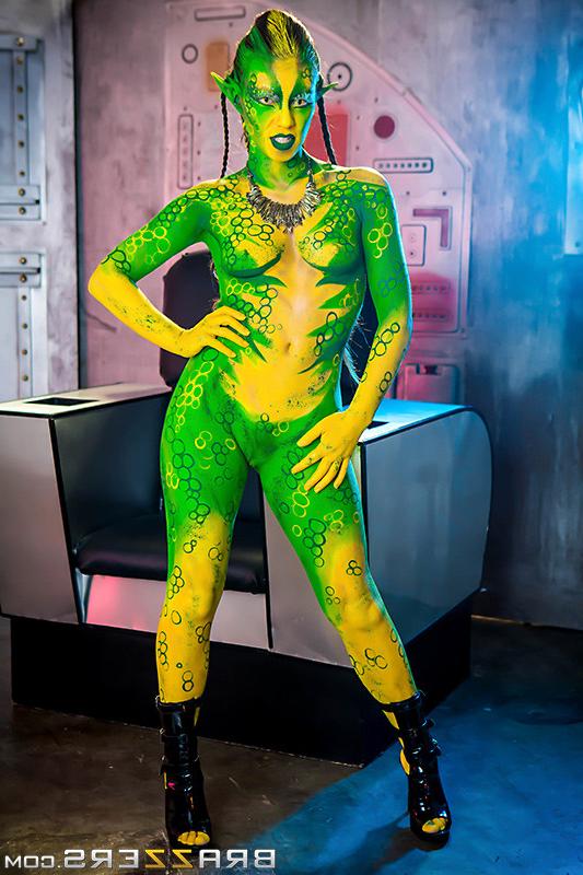 15P Avatar fucked by earthling in hot planet threesome sex