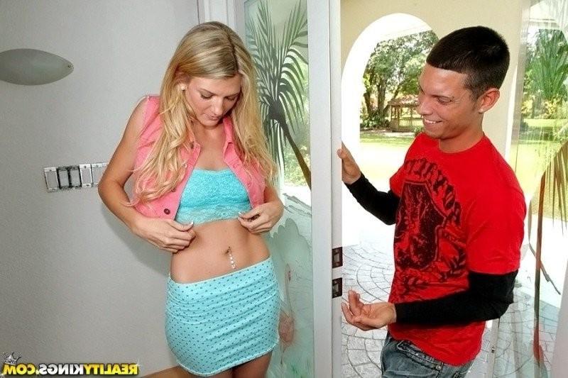 15P Gorgeous teen hottie Amanda Tate gets tight snatch clobbered hard