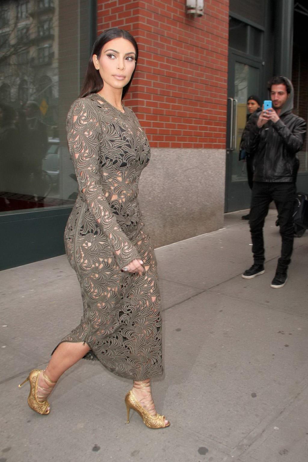 16P Kim Kardashian seethrough to underwear heading to Late Night with Seth Meyers in