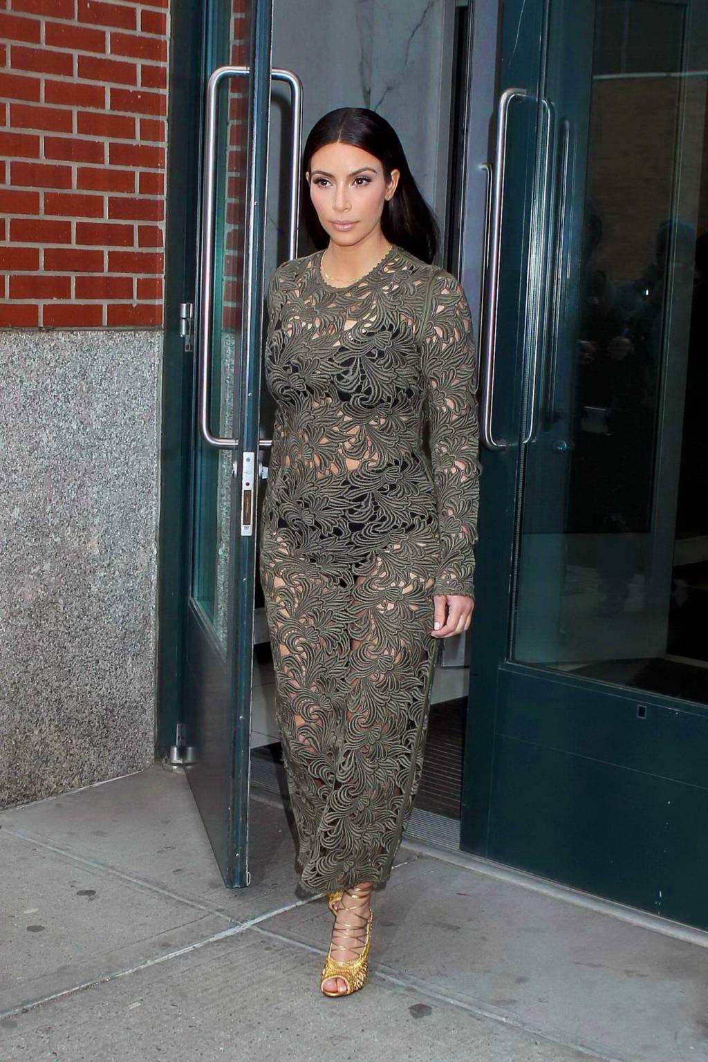 16P Kim Kardashian seethrough to underwear heading to Late Night with Seth Meyers in