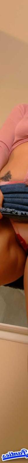 18P Daisy rose thong up skirt 