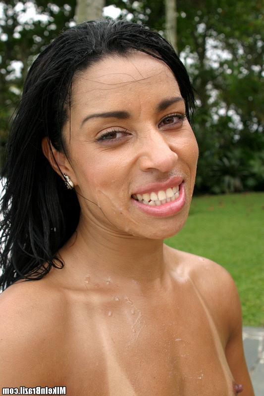 12P 12 pics and 1 movie of Sabrena from Mike In Brazil