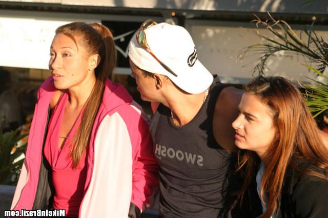 12P 12 pics and 1 movie of Laiza from Mike In Brazil