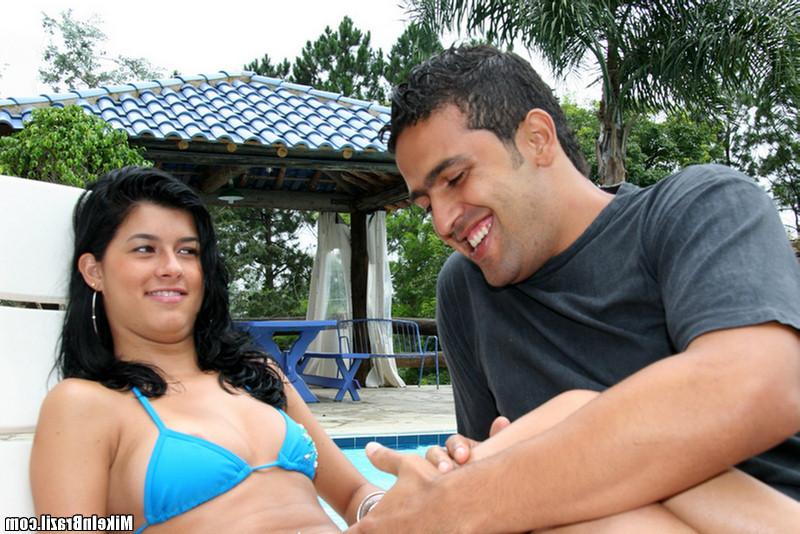 12P 12 pics and 1 movie of Carolina from Mike In Brazil
