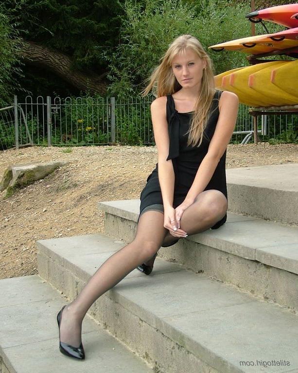 15P Blonde stiletto girl in stockings and black high heels