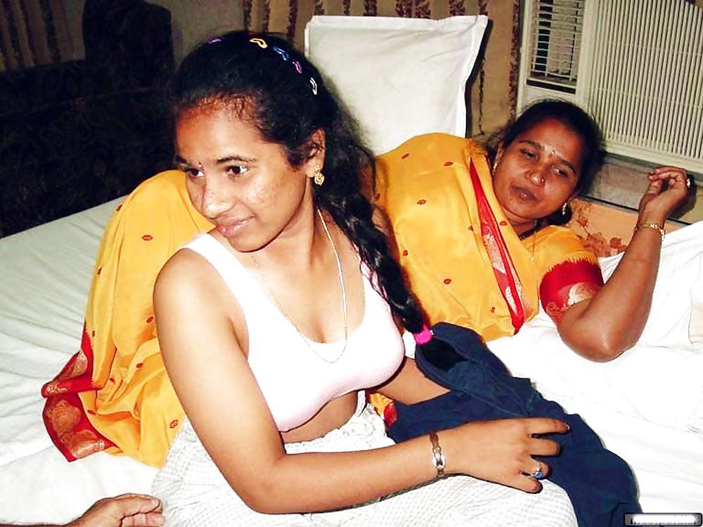 25P INDIAN MOTHER DAUGHTER