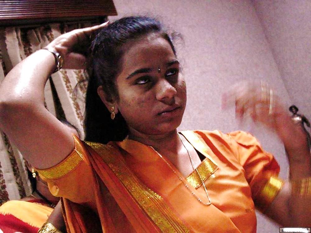 25P INDIAN MOTHER DAUGHTER
