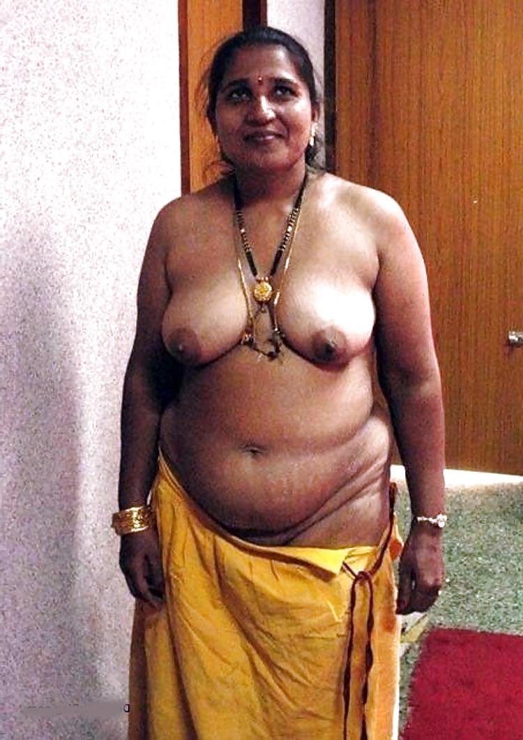 25P INDIAN MOTHER DAUGHTER