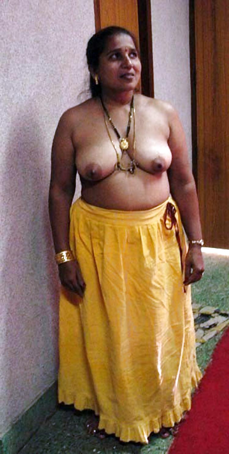 25P INDIAN MOTHER DAUGHTER