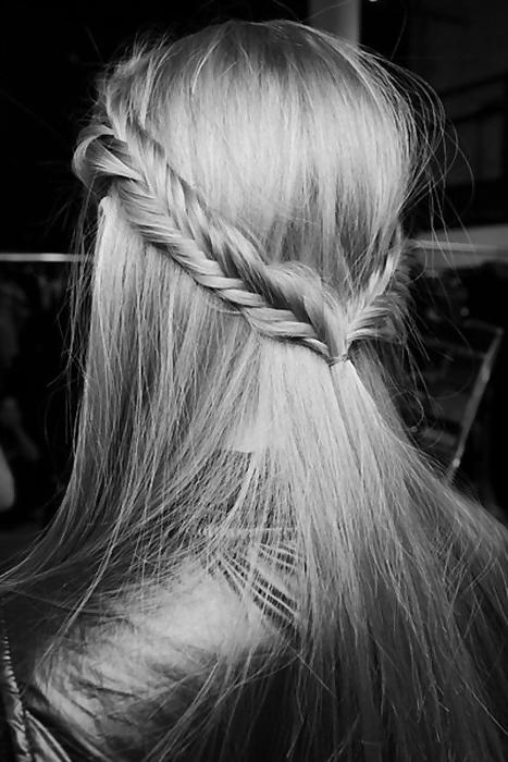 11P The hair of the angels