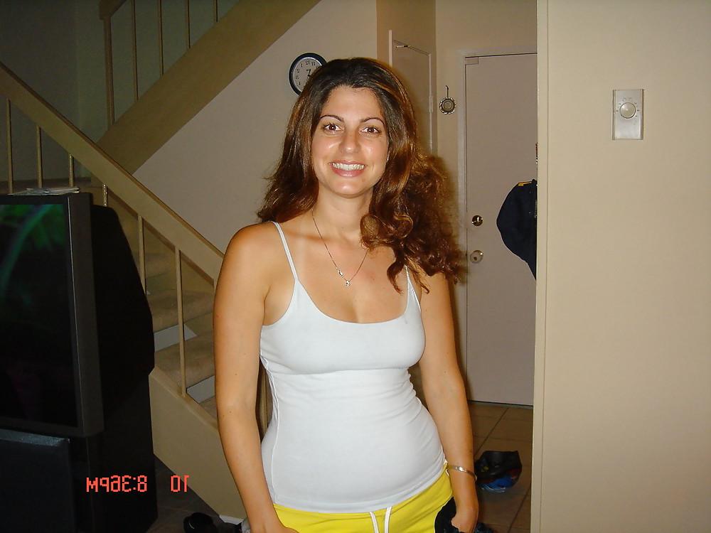 25P STOLEN Slut Wife Private Photos