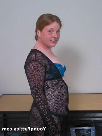 15P Sweet fat teen girl posing