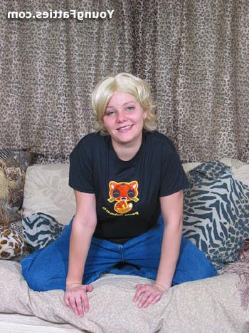 15P Cute blonde chubby teen posing